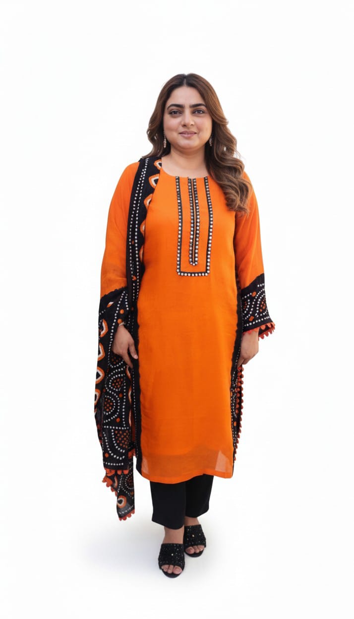 Amber Festive Charm - Image 5